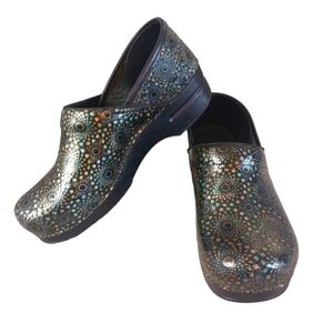 Dansko Luminous Sunburst Clogs size 10.5-11